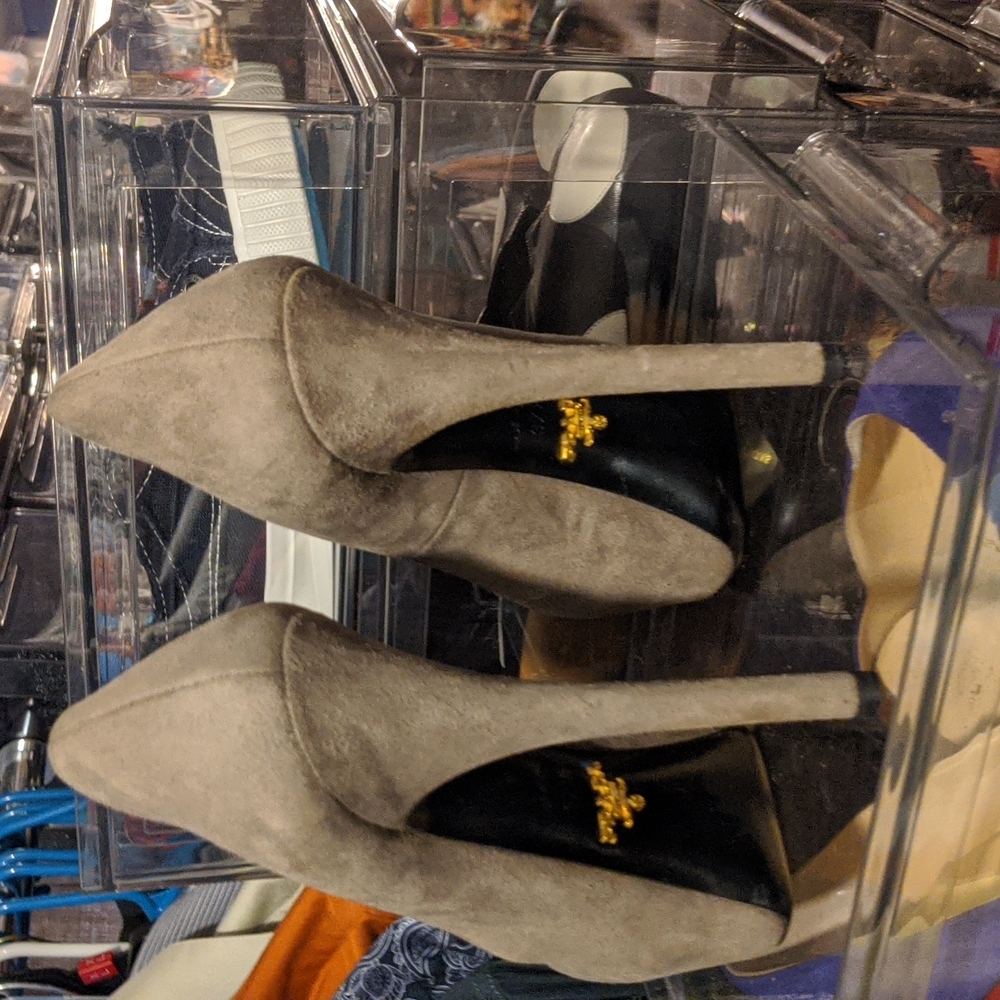 Prada pumps - Picture 4 of 4